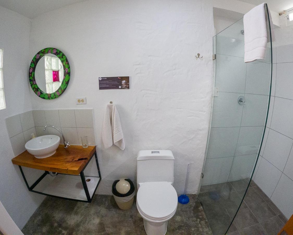 La K-Leta Boutique Guesthouse Puerto Ayora  Eksteriør billede