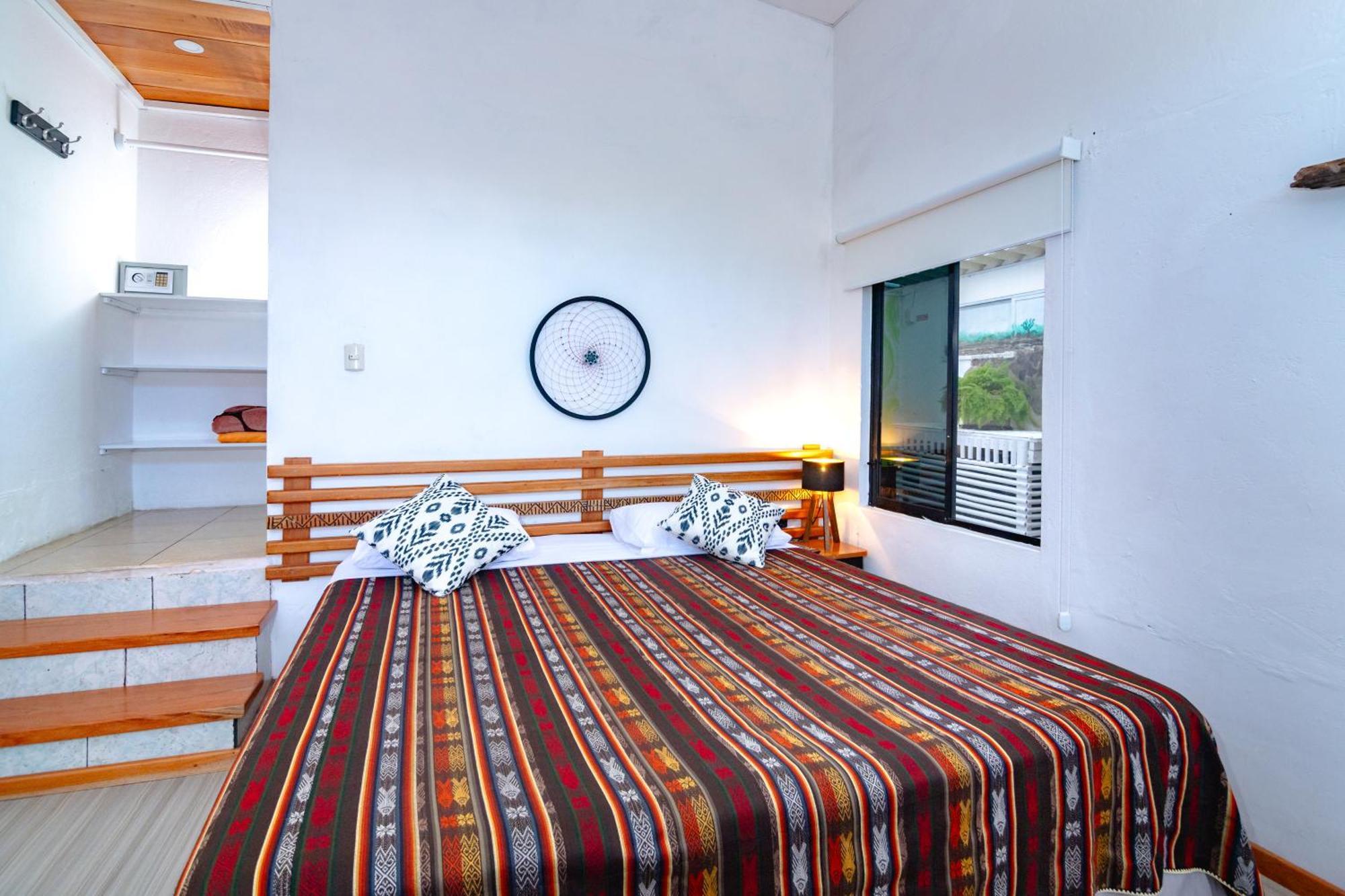La K-Leta Boutique Guesthouse Puerto Ayora  Eksteriør billede