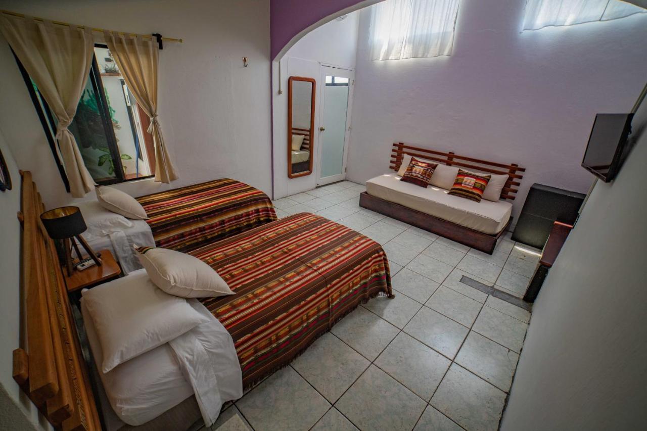 La K-Leta Boutique Guesthouse Puerto Ayora  Eksteriør billede